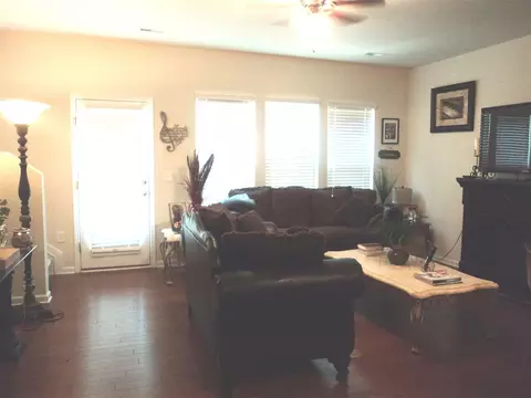 210 Tuftin Dr, Durham, NC 27703 photo 5