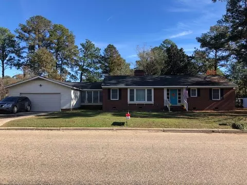 1102 Guy Ave, Dunn, NC 28334 photo 1