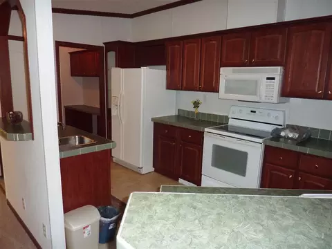340 Captains Dr, Roxboro, NC 27574 photo 6