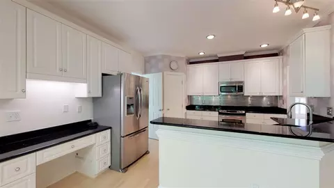 104 Chimo Ct, Cary, NC 27513 photo 3