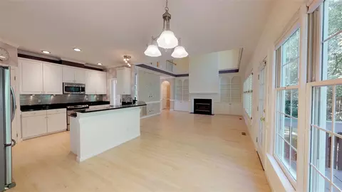 104 Chimo Ct, Cary, NC 27513 photo 2