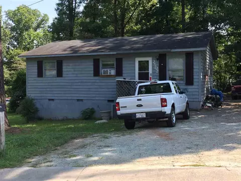 2502 Lindbergh St, Durham, NC 27704 photo 1