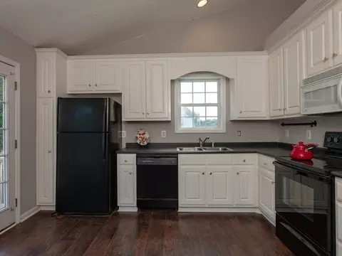 104 Forest Ridge Dr, Willow Spring, NC 27592 photo 9