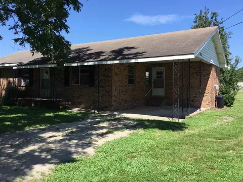 1029 Lizzie St, Selma, NC 27576 photo 3