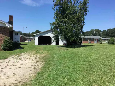 1029 Lizzie St, Selma, NC 27576 photo 5