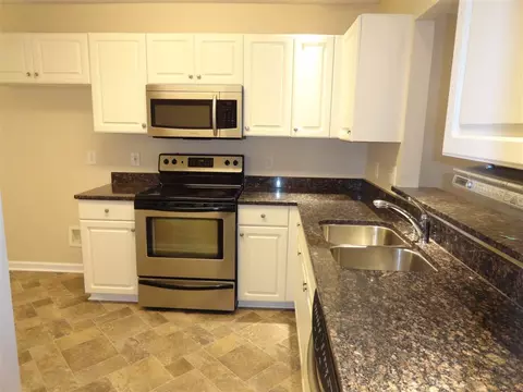 7005 Epping Forest Dr, Raleigh, NC 27613 photo 2