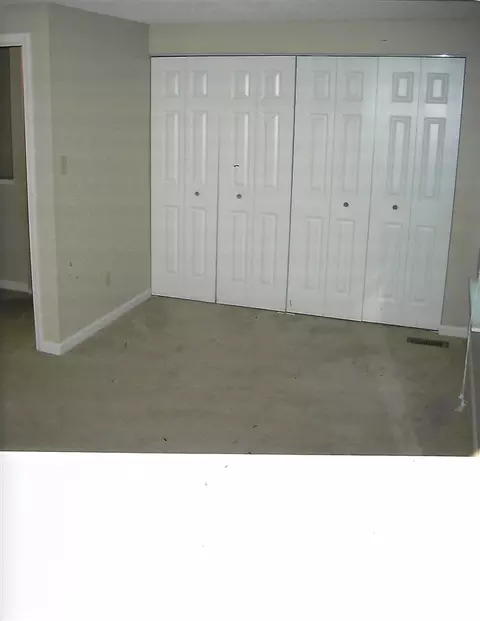 7332 Shellburne Dr, Raleigh, NC 27612 photo 5