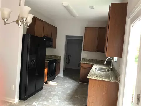 800 Summer Storm Dr, Durham, NC 27704 photo 3