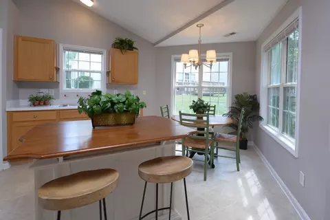 913 Sanderson Dr, Durham, NC 27704 photo 7