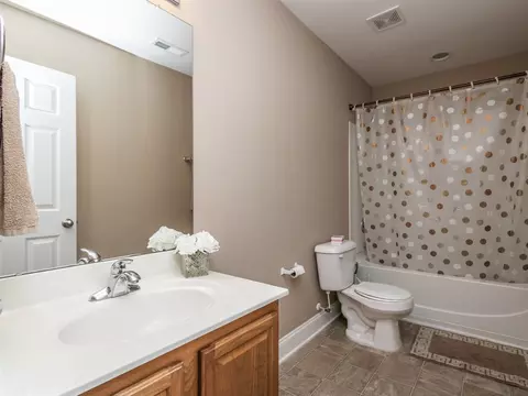 620 Ashburn Ln, Durham, NC 27703 photo 17