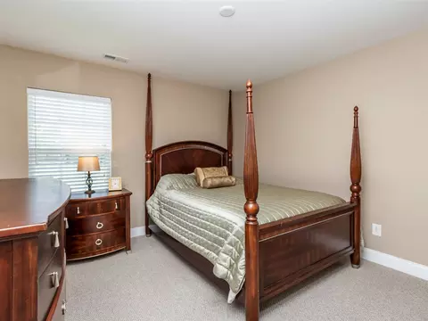 620 Ashburn Ln, Durham, NC 27703 photo 16