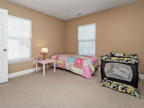 620 Ashburn Ln, Durham, NC 27703 photo 18