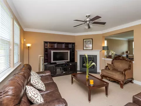 620 Ashburn Ln, Durham, NC 27703 photo 6