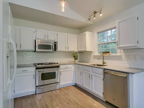 4 Big Stone Dr, Durham, NC 27703 photo 10