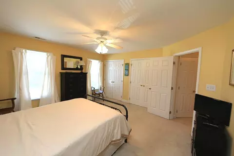 404 Whitmore Ln, Durham, NC 27707 photo 11