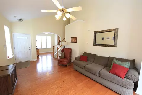 353 Red Elm Dr, Durham, NC 27713 photo 3