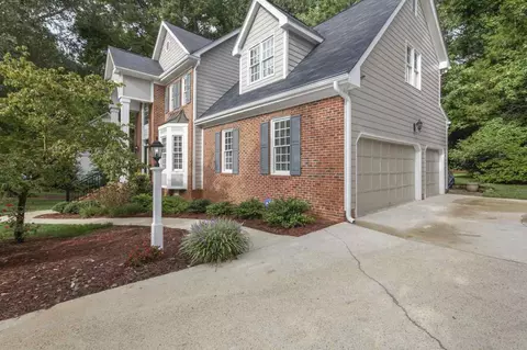 7106 Spring Ridge Rd, Cary, NC 27518 photo 2