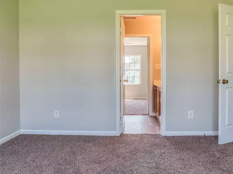 1035 Statler Dr, Durham, NC 27703 photo 14