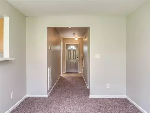1035 Statler Dr, Durham, NC 27703 photo 9