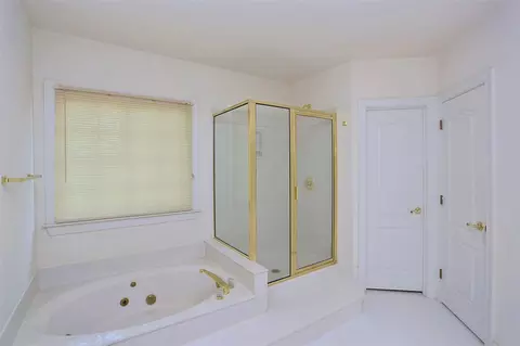 205 Strathburgh Ln, Cary, NC 27511 photo 13