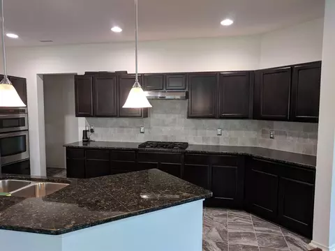 19 Tabernacle Ct, Durham, NC 27703 photo 2