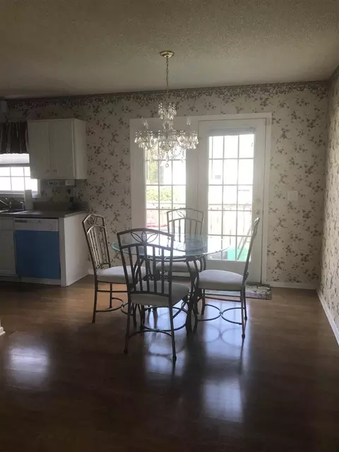 207 Bishop Ln, Dunn, NC 28334 photo 6