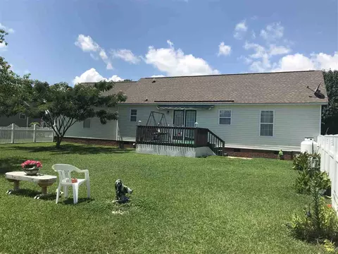 207 Bishop Ln, Dunn, NC 28334 photo 2
