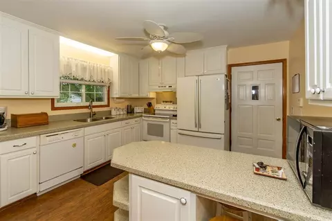 1221 Ben Bow Dr, Durham, NC 27704 photo 2