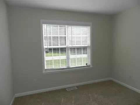 11 Hickory Nut Dr, Smithfield, NC 27577 photo 5