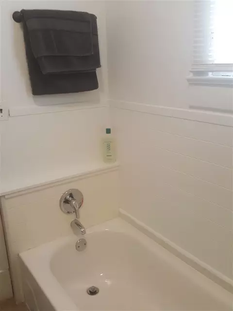106 E D St, Erwin, NC 28339 photo 4