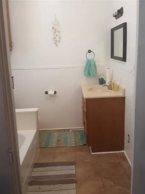 106 E D St, Erwin, NC 28339 photo 5