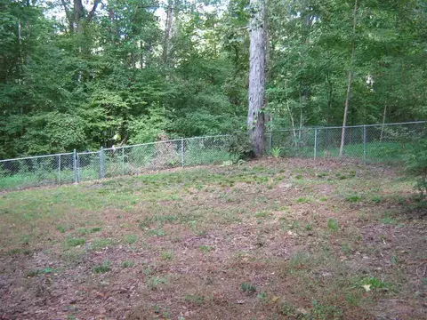 2812 Beechwood Dr, Durham, NC 27704 photo 6