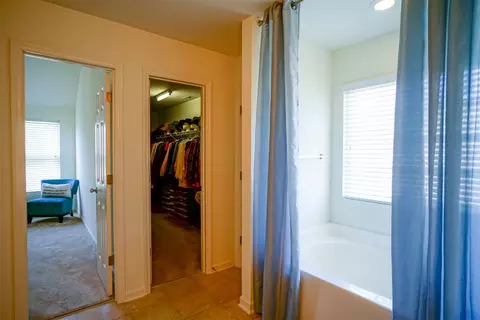 2051 Spring Creek Dr, Durham, NC 27704 photo 14