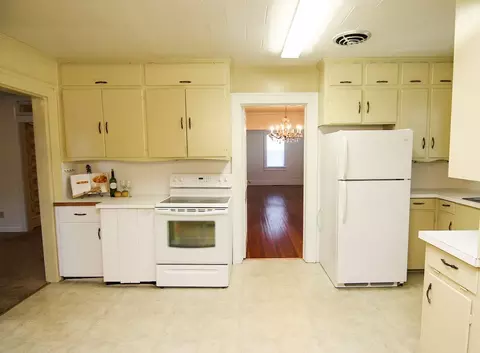 115 Church St, Pine Level, NC 27568 photo 9