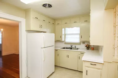 115 Church St, Pine Level, NC 27568 photo 10