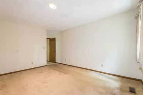 8 Creekview Ln, Durham, NC 27705 photo 12