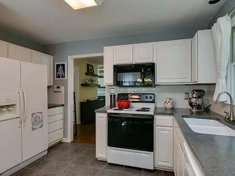 6 Great Oak Ct, Durham, NC 27713 photo 7