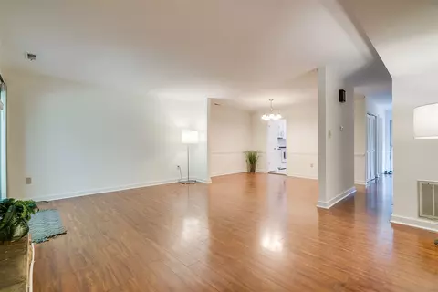 40 Willow Bridge Dr, Durham, NC 27707 photo 9