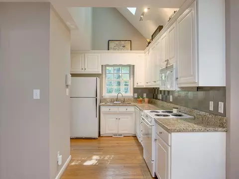 208 Old Fox Trl, Durham, NC 27713 photo 9