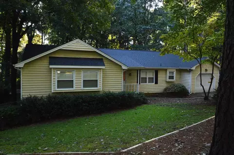 320 Danforth Ct, Raleigh, NC 27615 photo 2