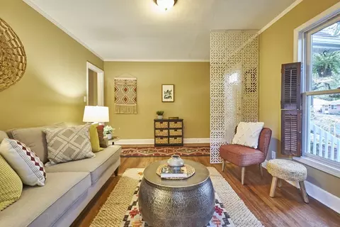 418 W Markham Ave, Durham, NC 27701 photo 8