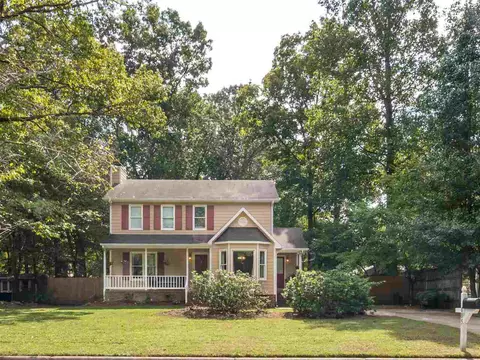 605 Valley Dr, Durham, NC 27704 photo 1