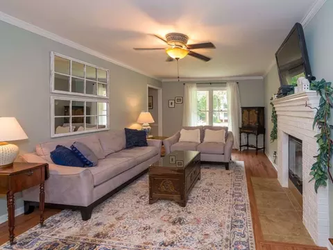 605 Valley Dr, Durham, NC 27704 photo 9