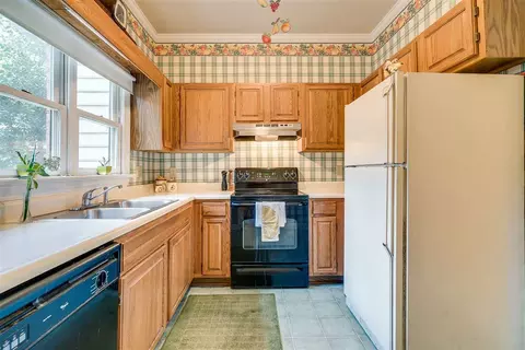 403 Danforth Dr, Cary, NC 27511 photo 5