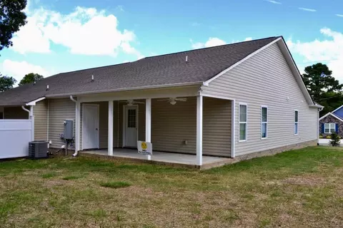 206 E Holmes St, Benson, NC 27504 photo 4