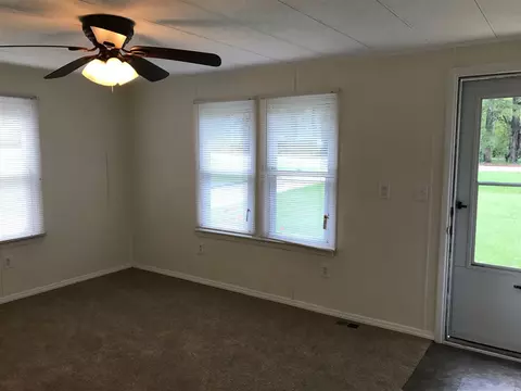 104 Hemlock Dr, Durham, NC 27705 photo 3