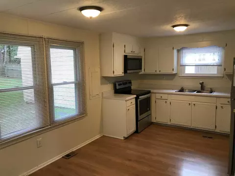 104 Hemlock Dr, Durham, NC 27705 photo 5