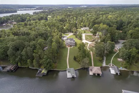 27 Forest Shore Dr, Semora, NC 27343 photo 2