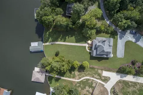 27 Forest Shore Dr, Semora, NC 27343 photo 4