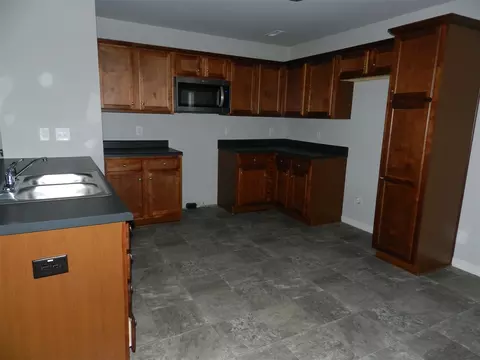 564 Roberts Rd, Willow Spring, NC 27592 photo 3